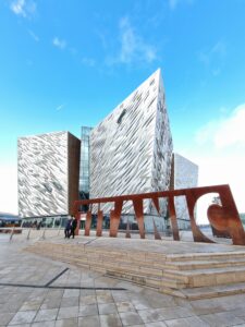 8 Reasons to study English in Belfast